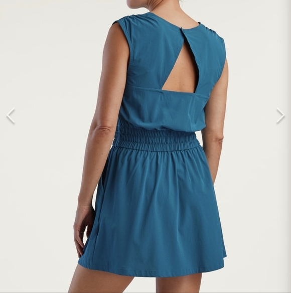 Title Nine Aero Tech Cap Sleeve Seven Sisters Dress - Picture 3 of 7